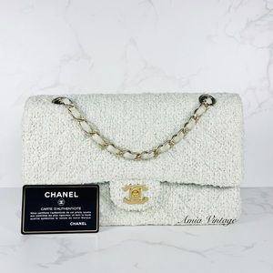 SOLD CHANEL Vintage Green Tweed Medium Classic Double Flap